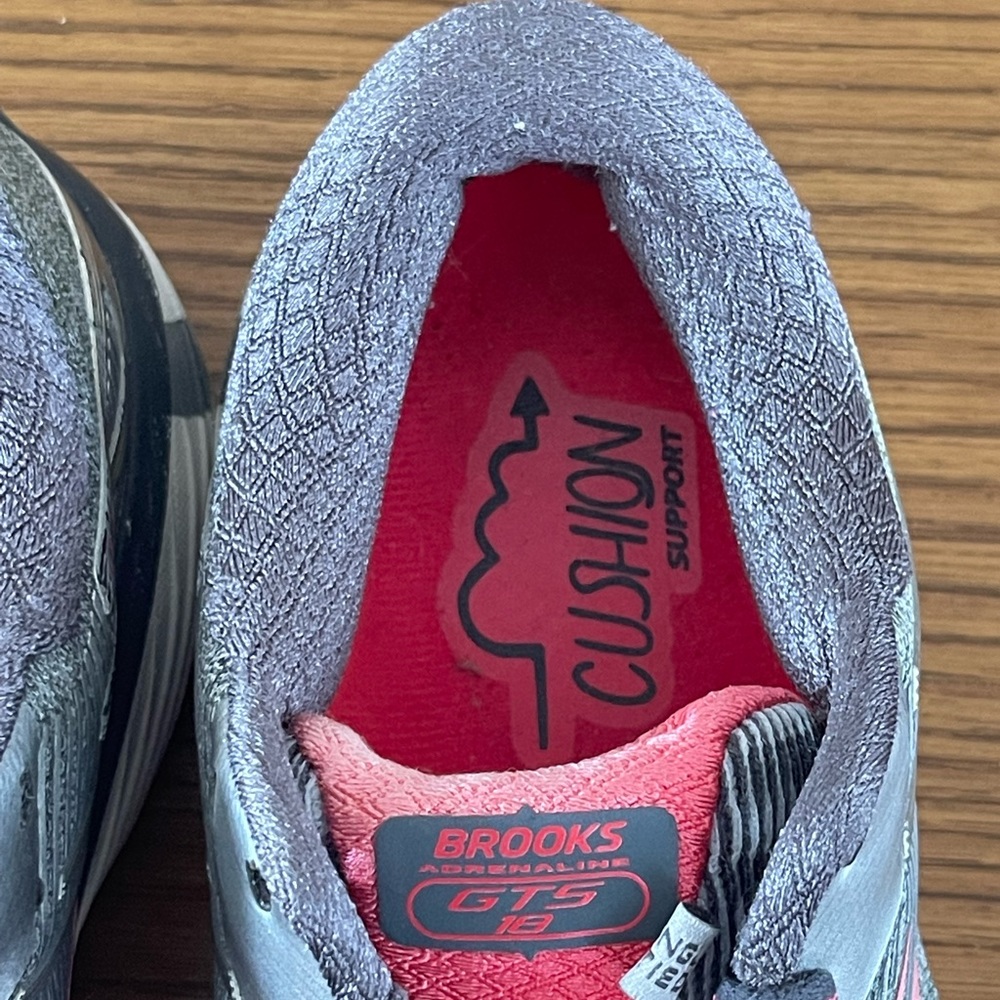 Brooks 1202681B079 Women's Adrenaline GTS 18 Ebony/Silver/Pink Sneakers Sz 9.5 - Picture 10 of 16